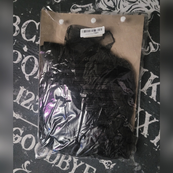 Wednesday Addams Costume 5 - 6 Years - Picture 2 of 5